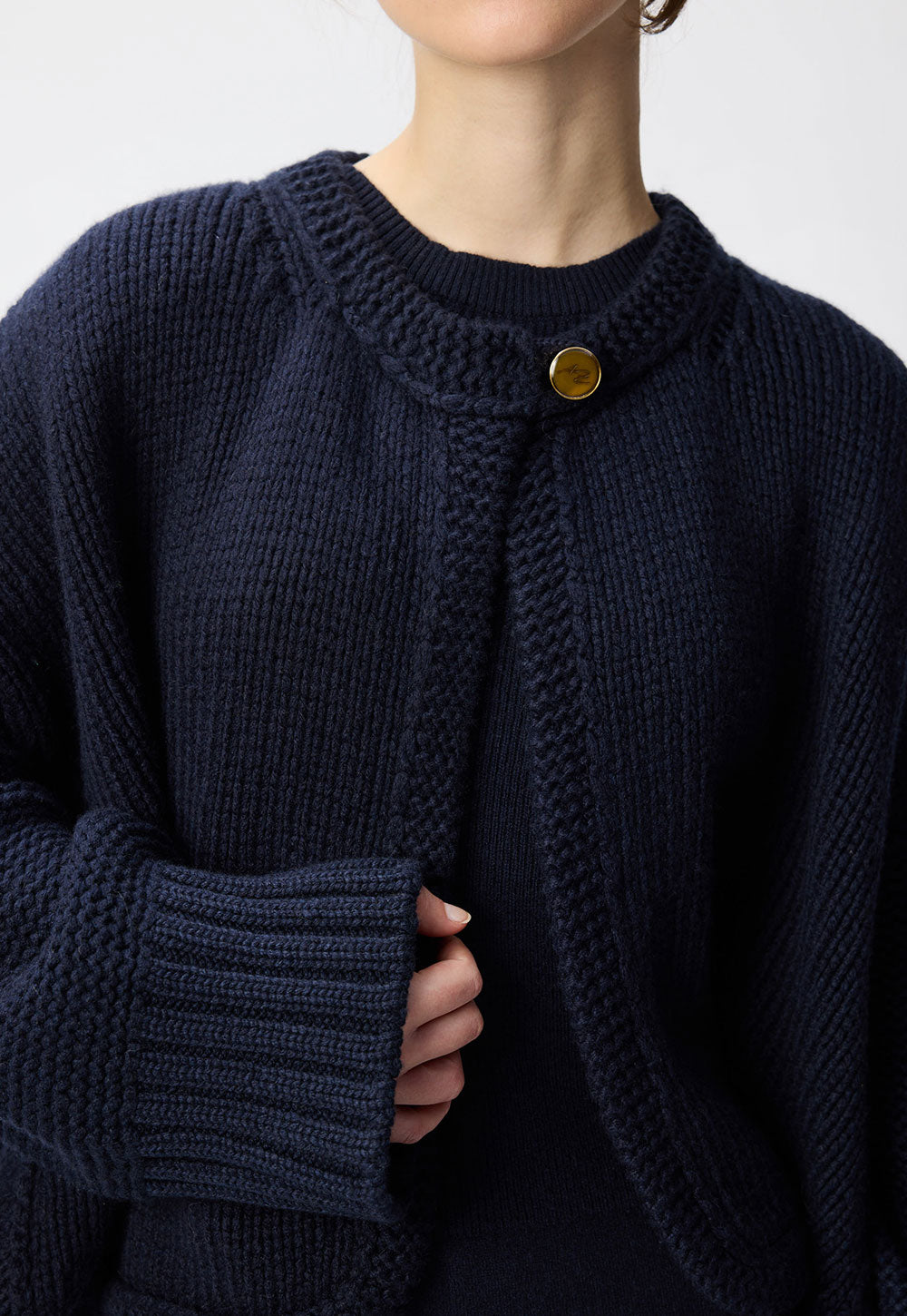 THE PHANIA CAPE